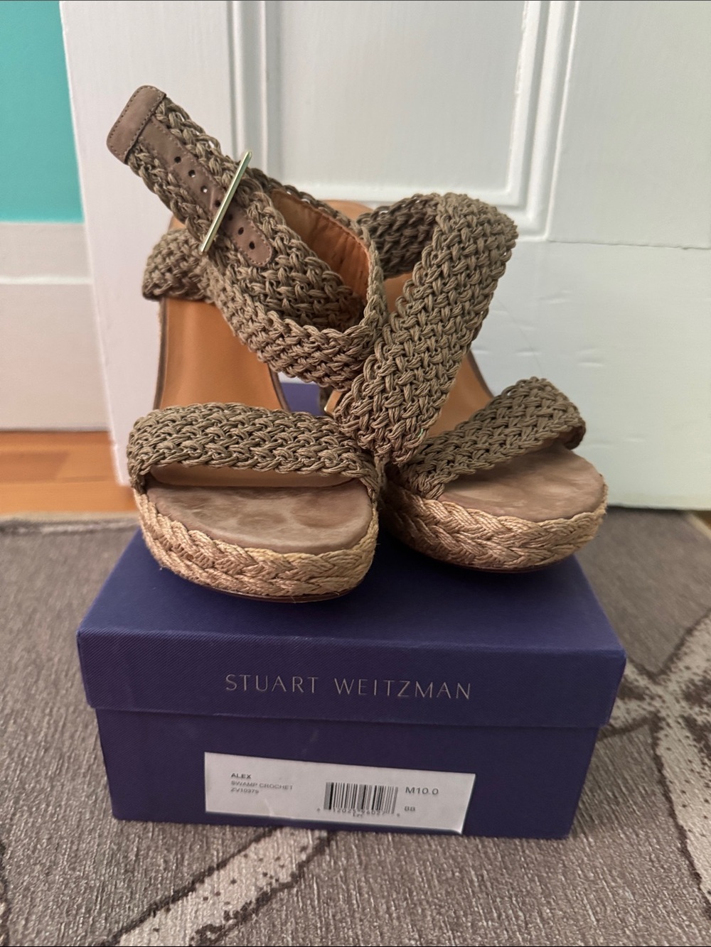 Stuart Weitzman "Alex" Crochet Espadrille Sandals in Swamp - Picture 3 of 9